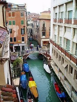 Hotel Lisbona Venice 3*,